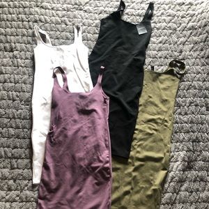 Stretchy dresses - black/white/purple/green
